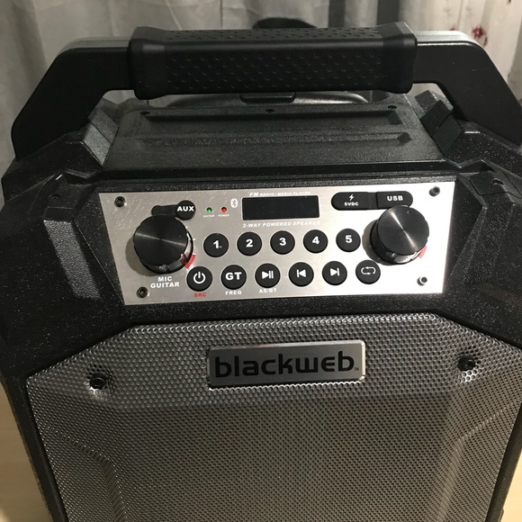 Blackweb Bluetooth speaker - Picture 2 of 3